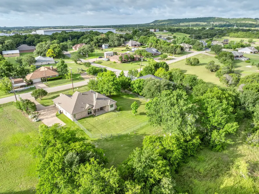 214 Knob Hill Drive, Granbury, TX 76048 - #3