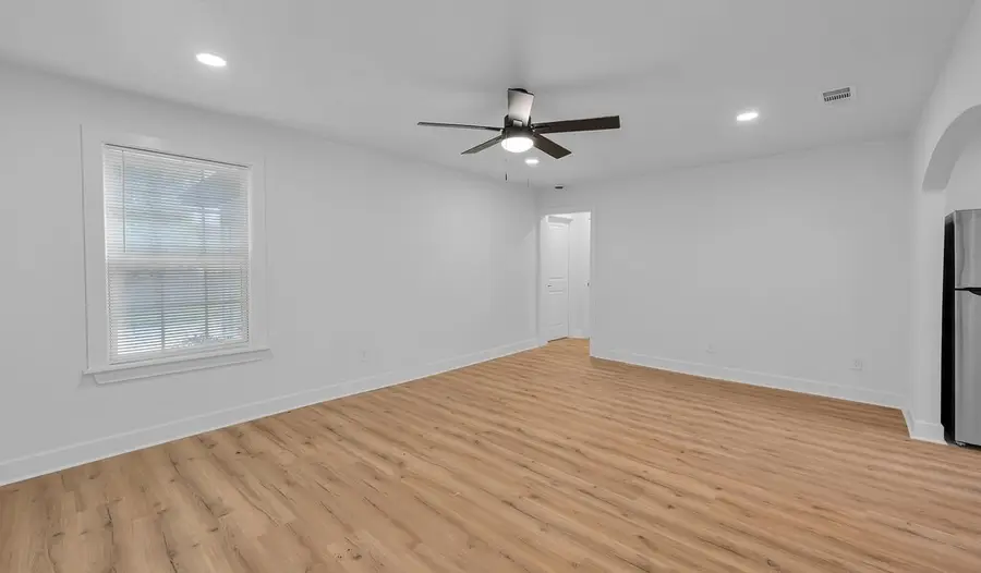 2525 Cole Avenue, Waco, TX 76707 - #3