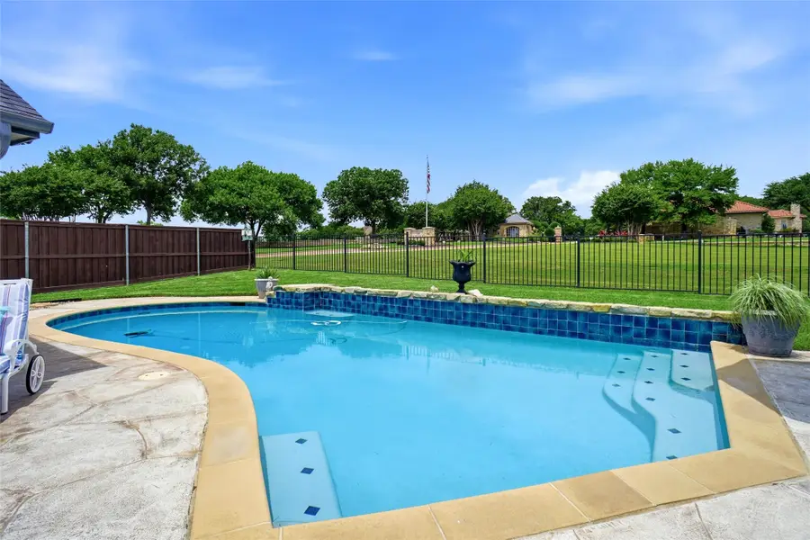 562 Timber Ridge Drive, Trophy Club, TX 76262 - #2
