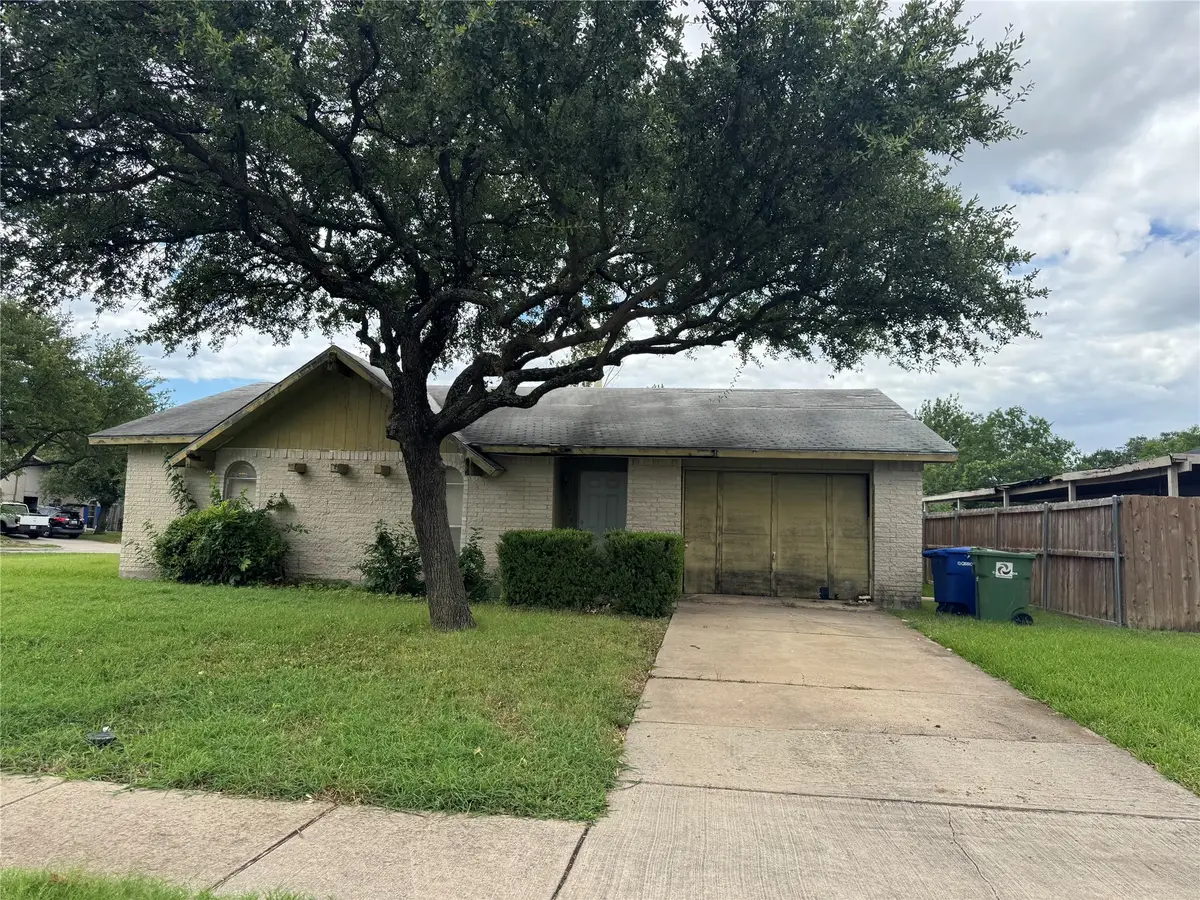 2124 Highbury Road, Carrollton, TX 75007 - #1