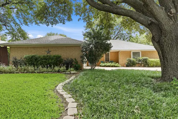 824 Skylark Drive, Denton, TX 76205