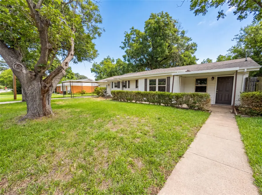 402 Childers Avenue, Benbrook, TX 76126 - #2