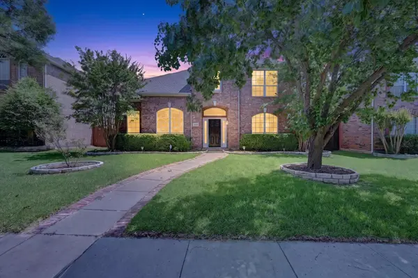 2328 Hunters Run Drive, Plano, TX 75025