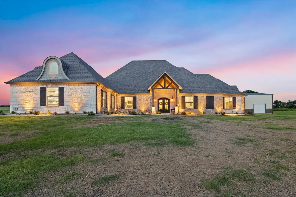 10078 Farmington Road, Van Alstyne, TX 75495 - #1