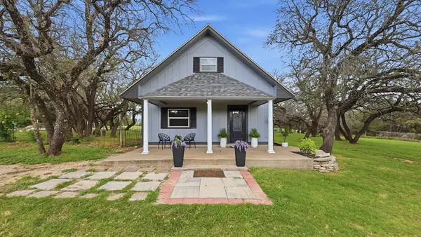 2600 Setting Sun Trail, Granbury, TX 76048