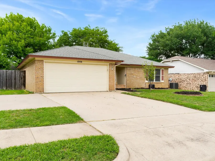 1008 Green Ridge Terrace, Saginaw, TX 76179 - #3