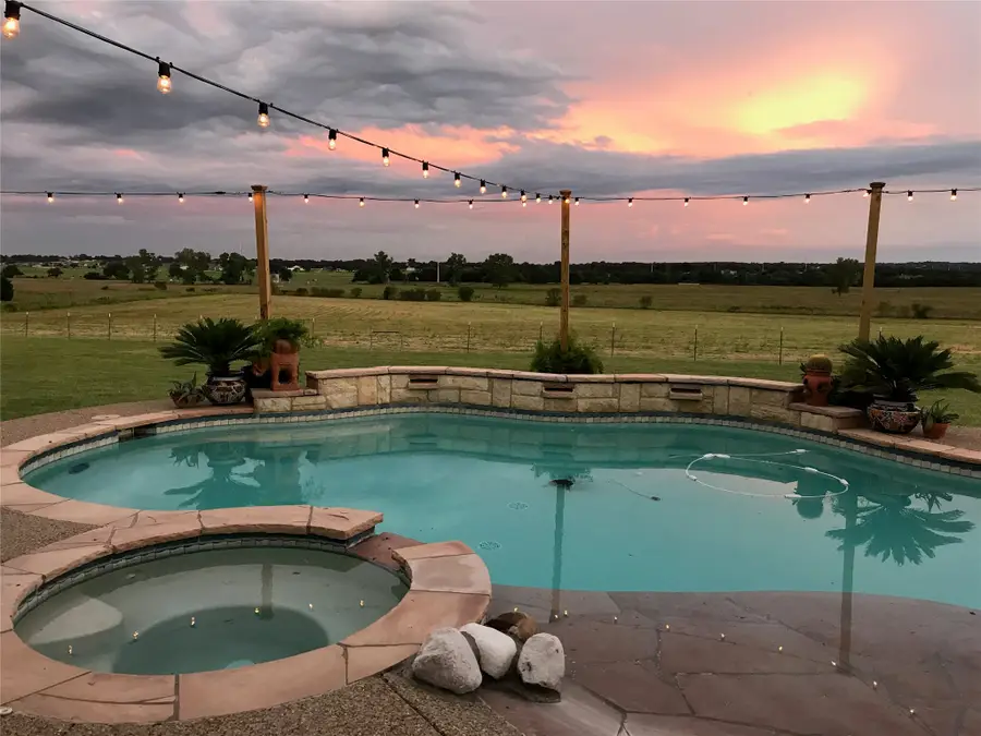 108 Gladdis Lane, Springtown, TX 76082 - #3