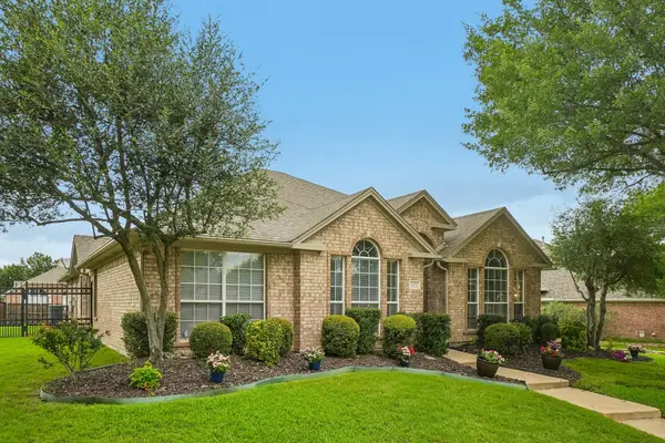 421 Durrand Oak Drive, Keller, TX 76248