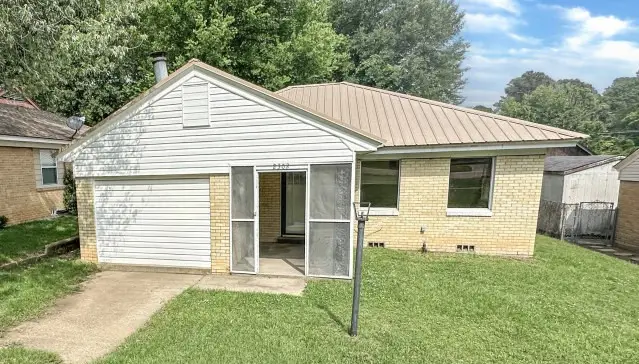 2302 N Akin Street, Texarkana, TX 75501 - #1