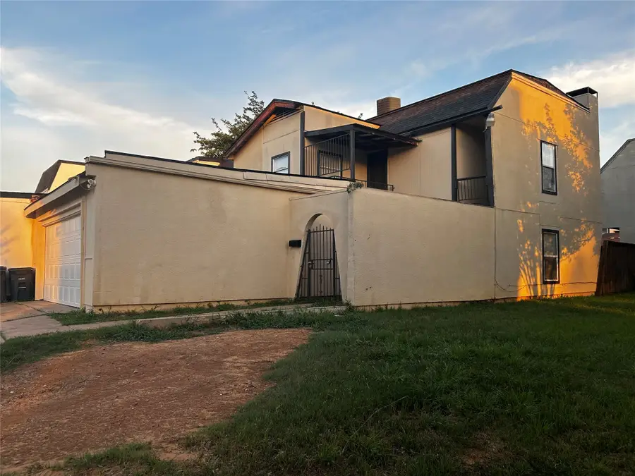 2406 Las Brisas Street, Fort Worth, TX 76119 - #2