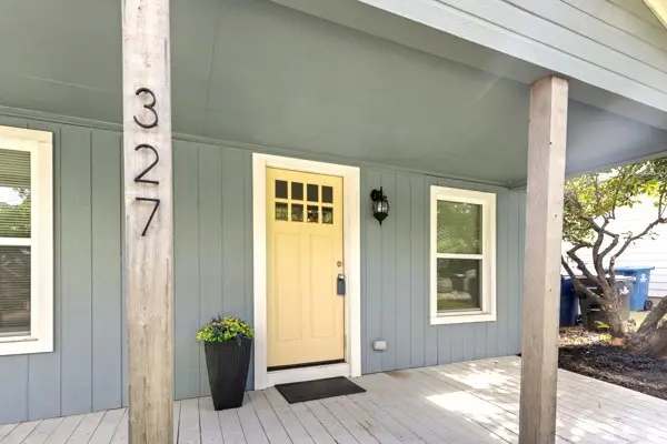 327 E Hull Street, Denison, TX 75021