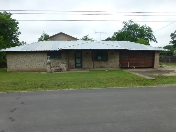 619 N Avenue A, Springtown, TX 76082