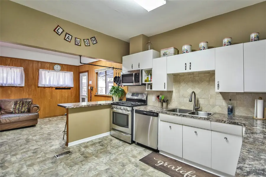 1147 W Frey Street, Stephenville, TX 76401 - #3