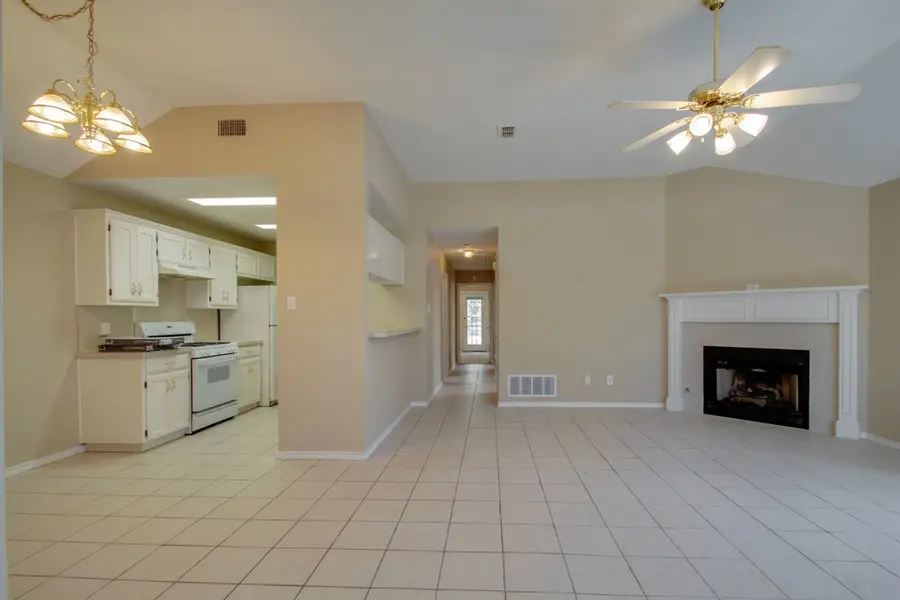 1918 Lee Drive, Denton, TX 76209 - #3