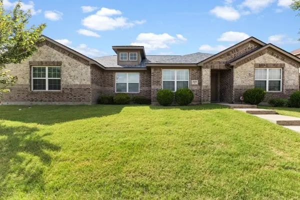 2131 Candace Drive, Lancaster, TX 75146