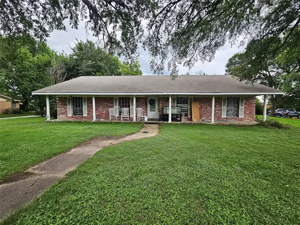 1003 W Angeline Street, Groesbeck, TX 76642