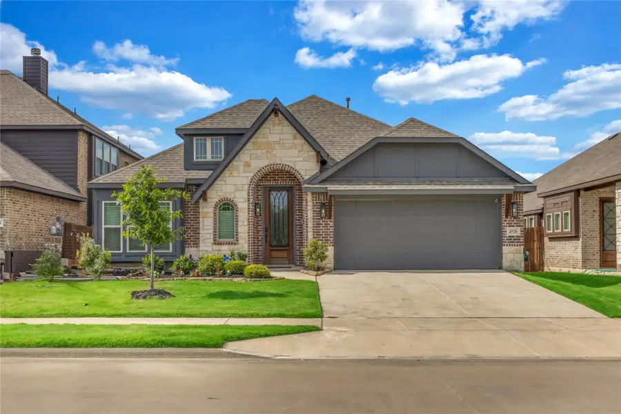 4520 Mill Falls Drive, Fort Worth, TX 76036 - #2