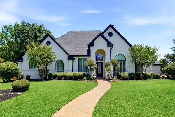 801 Ridgedale Court, Southlake, TX 76092