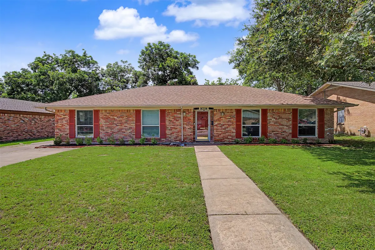 2009 Cliffside Drive, Edgecliff Village, TX 76134 - #1