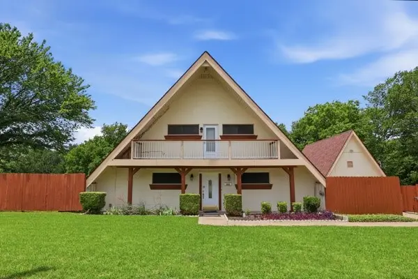 205 Roaring Springs Drive, Desoto, TX 75115 - #1