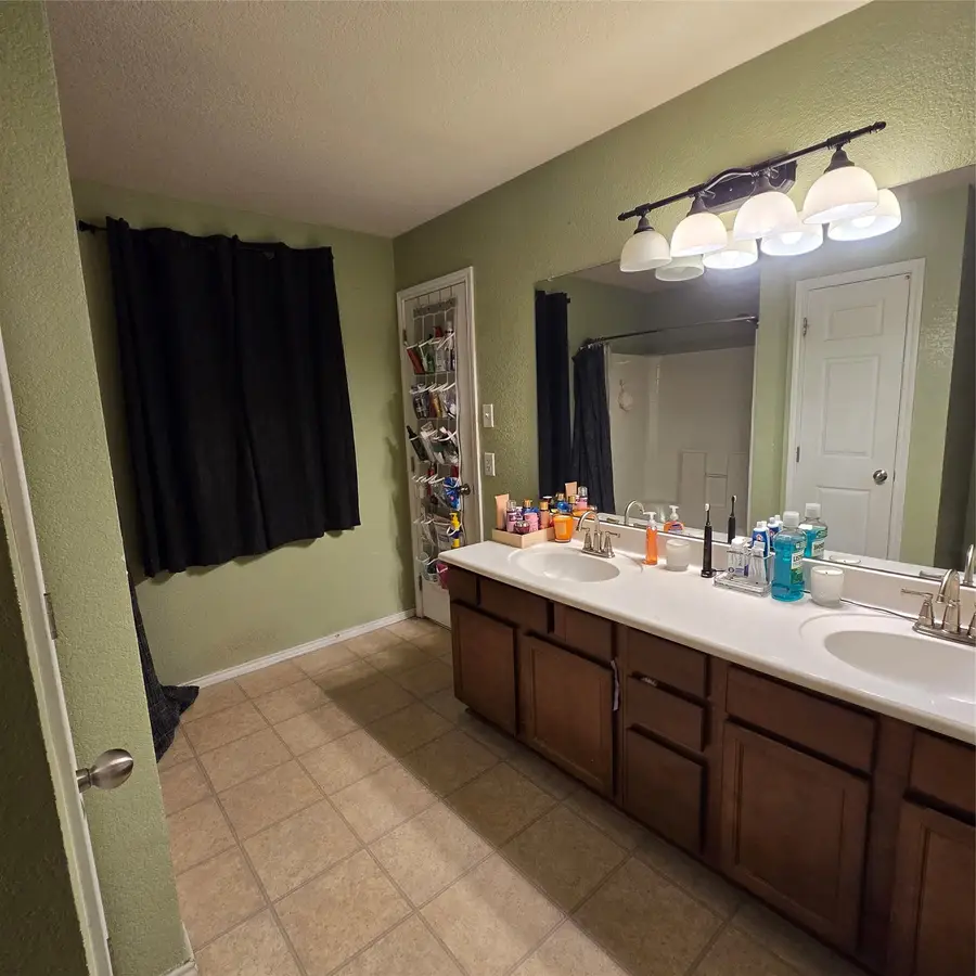 212 Druse Lane, Jarrell, TX 76537 - #2