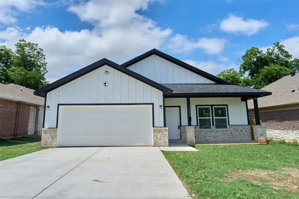 1405 E Maddox Avenue, Fort Worth, TX 76104 - #1