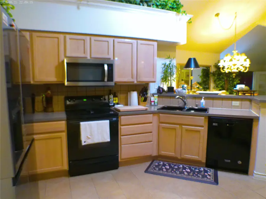 933 Bridges Drive, Arlington, TX 76012 - #3