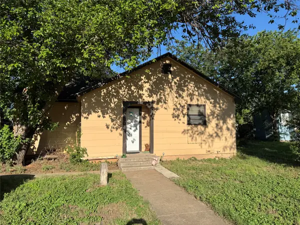 605 Trinity Street, Stamford, TX 79553