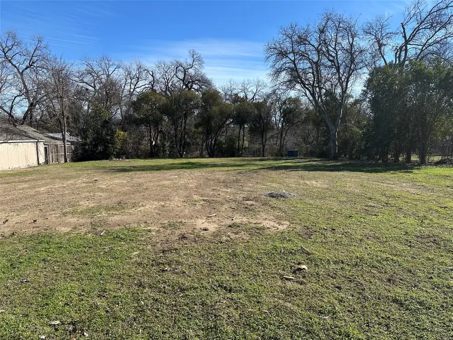 9538 Peninsula Drive, Dallas, TX 75218 - #2
