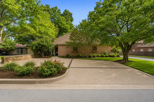 4000 W 5th Street, Fort Worth, TX 76107