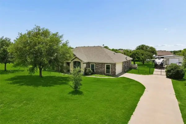107 Blue Ribbon Trail, Weatherford, TX 76087