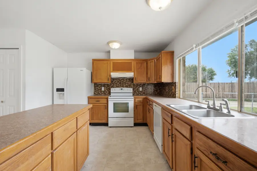 5052 Arbor Glen Road, The Colony, TX 75056 - #3