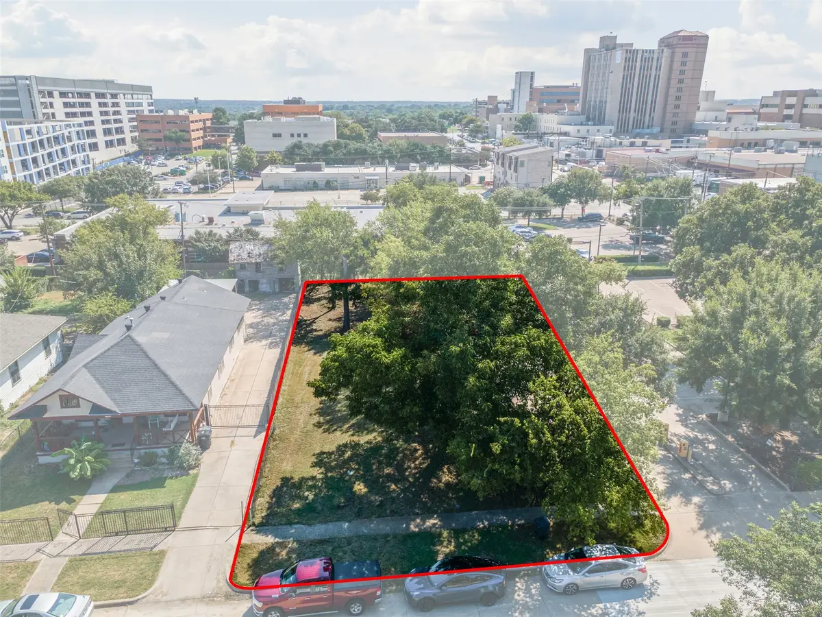 1417 S Jennings Avenue, Fort Worth, TX 76104 - #1