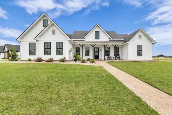 154 Water View Lane, Robinson, TX 76706