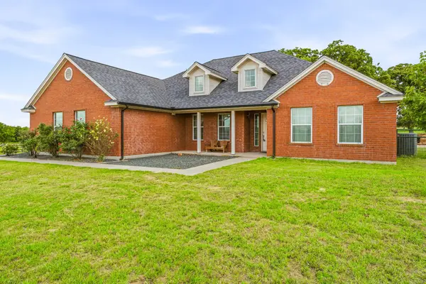 111 Adair Lane, Weatherford, TX 76088