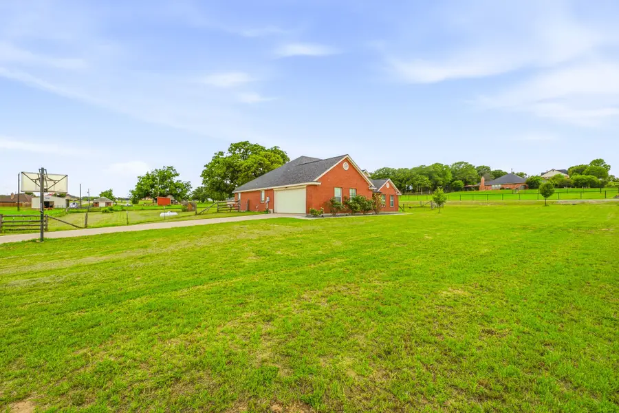 111 Adair Lane, Weatherford, TX 76088 - #3