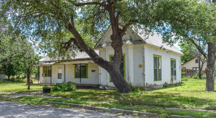 200 E 7th Street, Brady, TX 76825 - #2