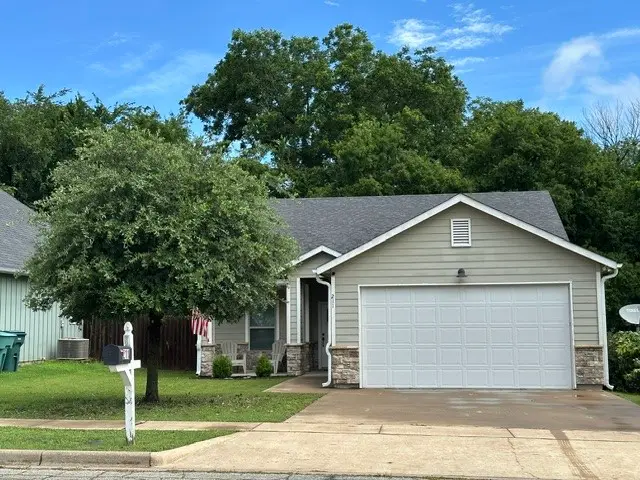 211 Hilre Drive, Sherman, TX 75092 - #2