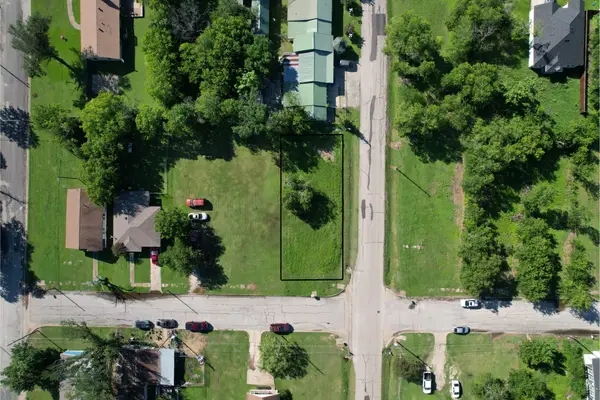 1218 E 12th Avenue, Corsicana, TX 75110
