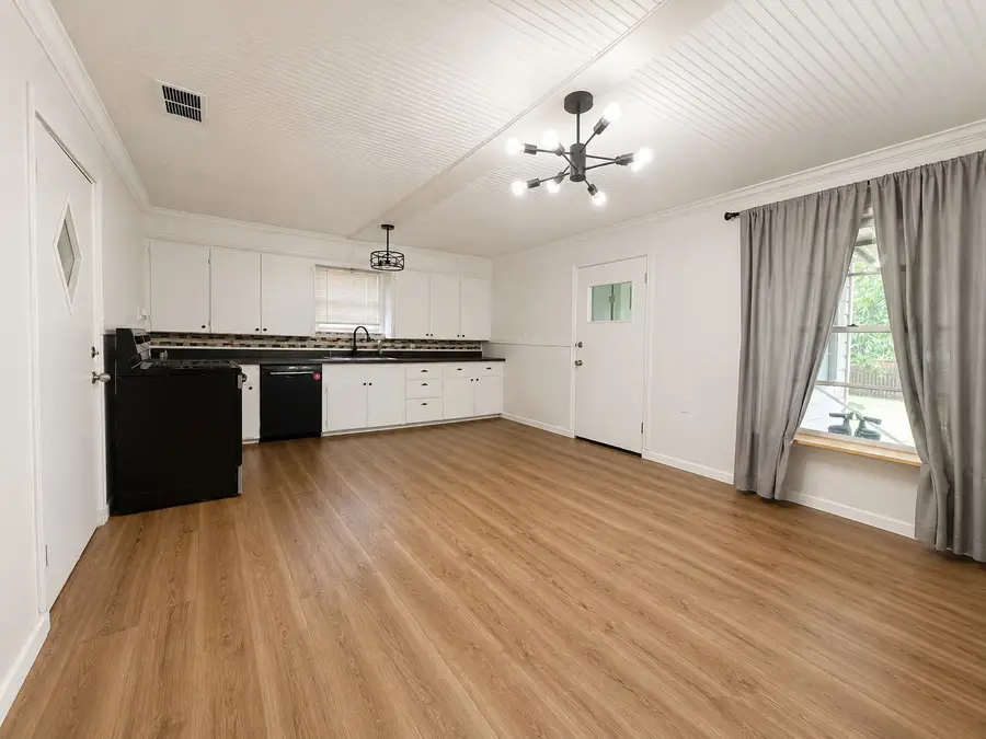 1107 N Ollie Street, Stephenville, TX 76401 - #3