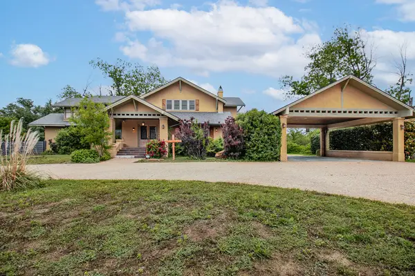 902 Crothers Avenue, Brady, TX 76825