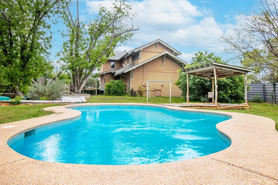 902 Crothers Avenue, Brady, TX 76825 - #3