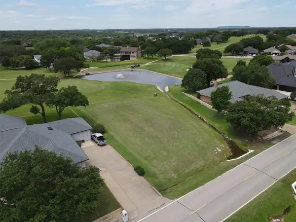 8812 Bellechase Road, Granbury, TX 76049