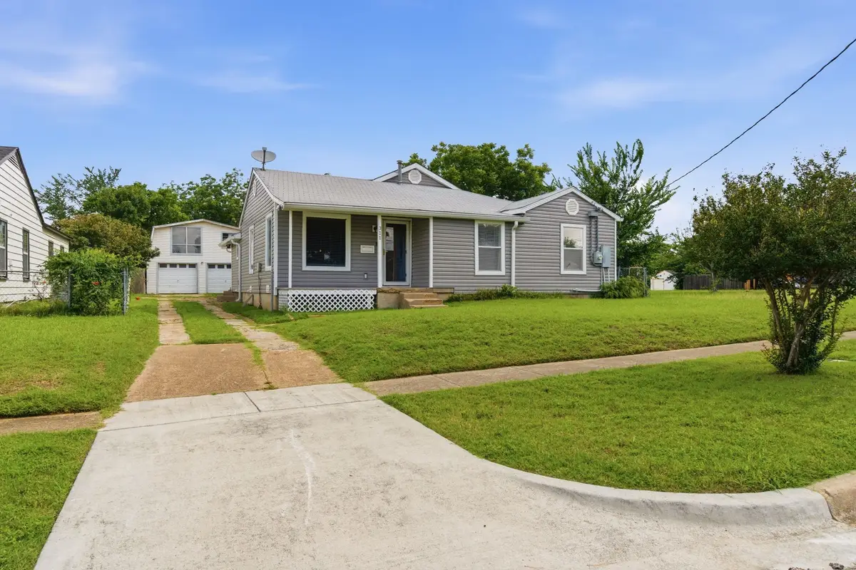311 W 7th Street, Irving, TX 75060 - #1