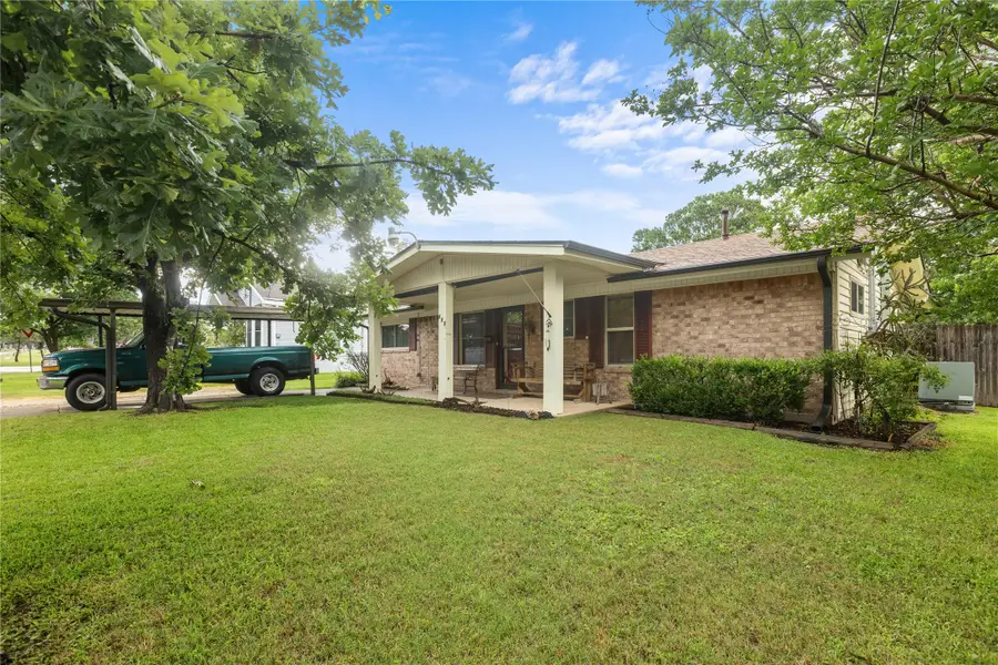 605 S Ricketts Street, Sherman, TX 75092 - #2
