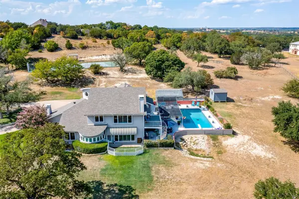 331 Clear Lake Lane, Weatherford, TX 76087