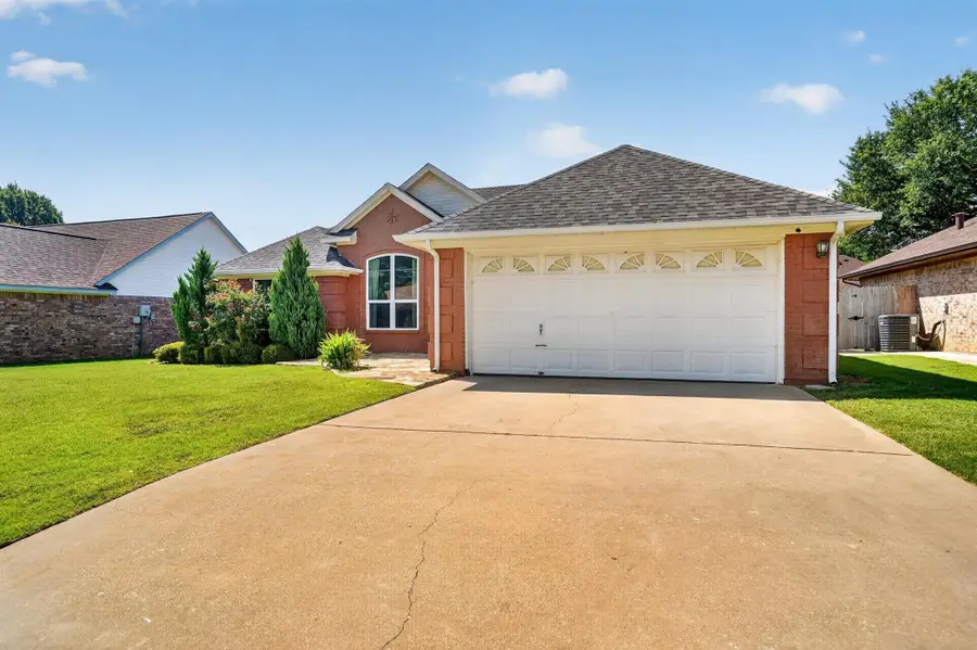 1513 Hayloft Lane, Granbury, TX 76048 - #2