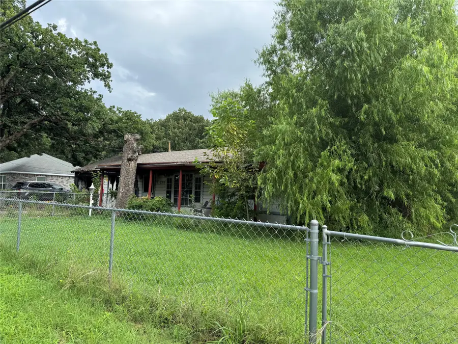 11039 Oakview Drive, Balch Springs, TX 75180 - #3