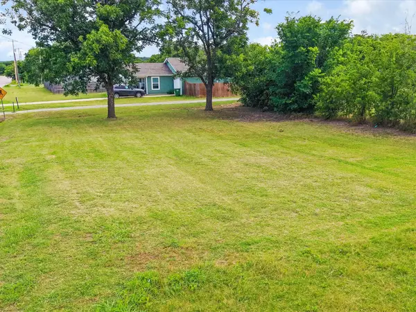 404 SE 9th Avenue, Mineral Wells, TX 76067