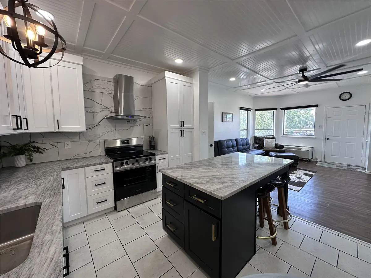 2164 Tanglewood Boulevard #B202, Pottsboro, TX 75076 - #1